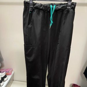 Med Couture Scrub pants 6 pocket